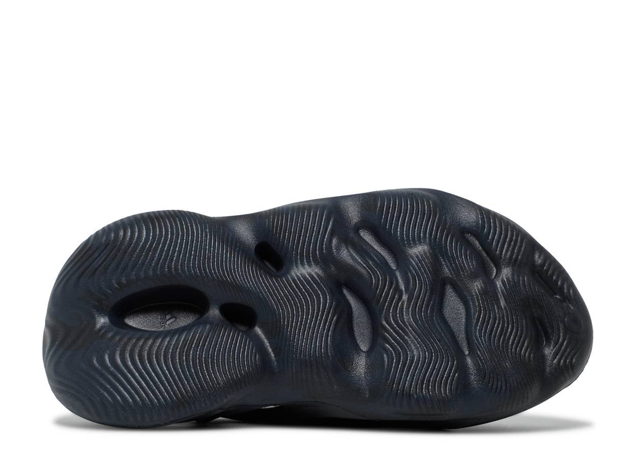 YEEZY FOAM RUNNER 'MINERAL BLUE' image 3