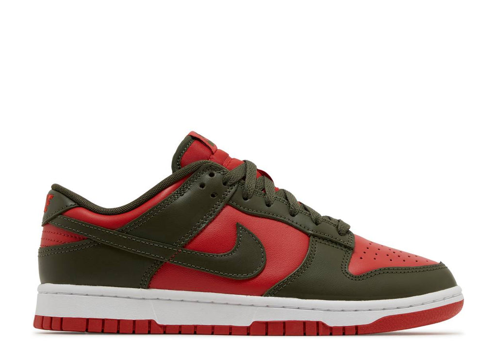 DUNK LOW 'CARGO KHAKI MYSTIC RED' image 0