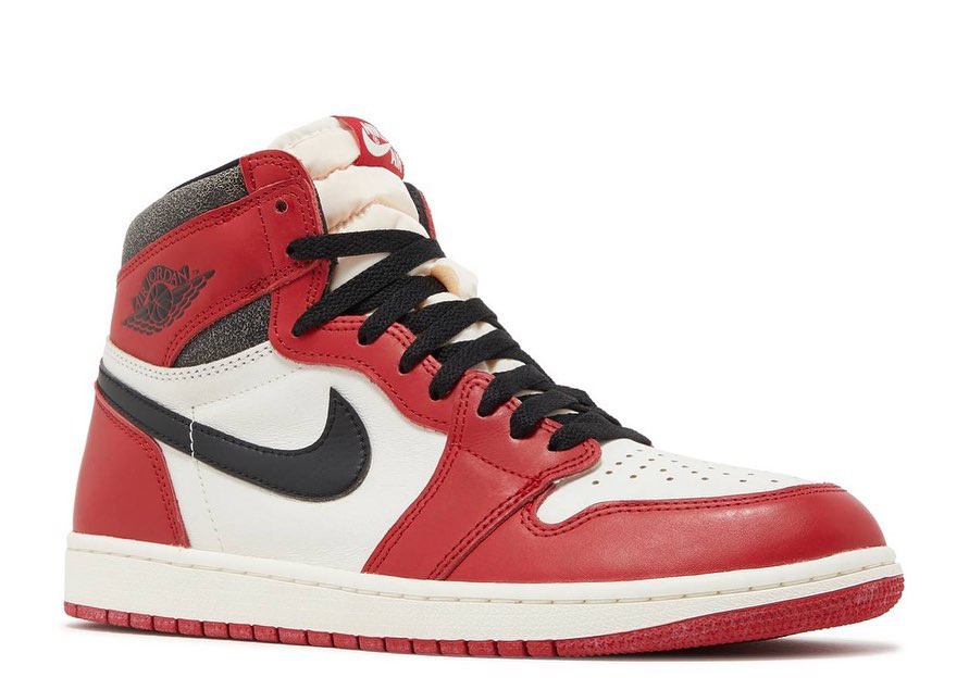 AIR JORDAN 1 RETRO HIGH OG 'CHICAGO LOST & FOUND' image 1