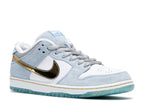 SEAN CLIVER X DUNK LOW SB 'HOLIDAY SPECIAL' image 1