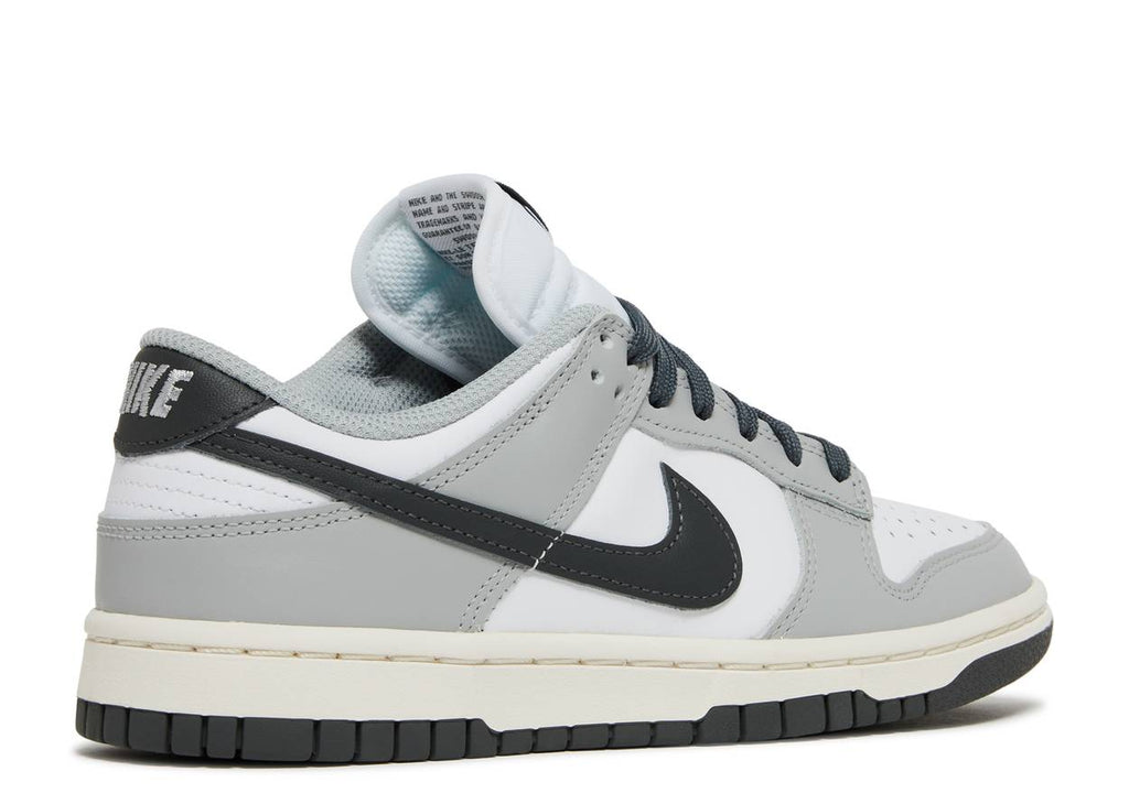 WMNS DUNK LOW 'LIGHT SMOKE GREY' image 2