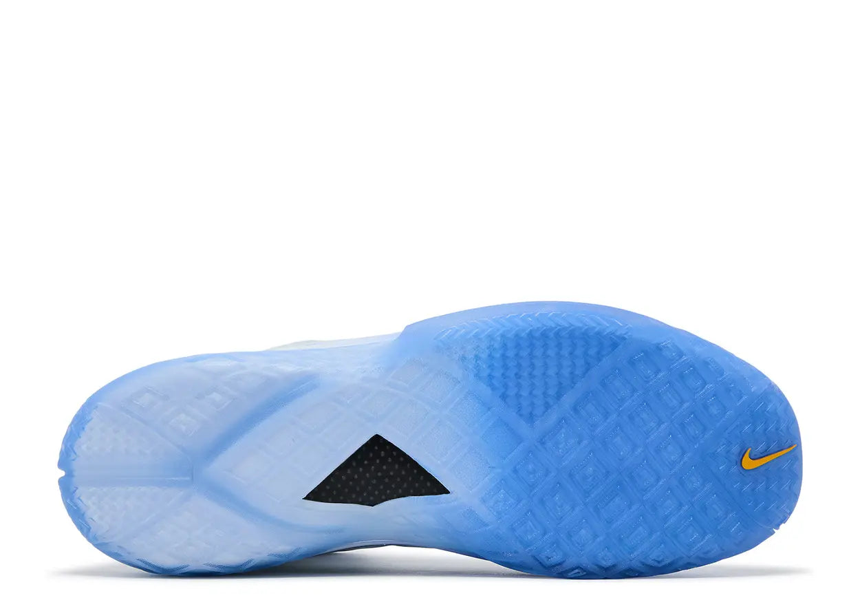 ZOOM KOBE 3 PROTRO 'CHRISTMAS'