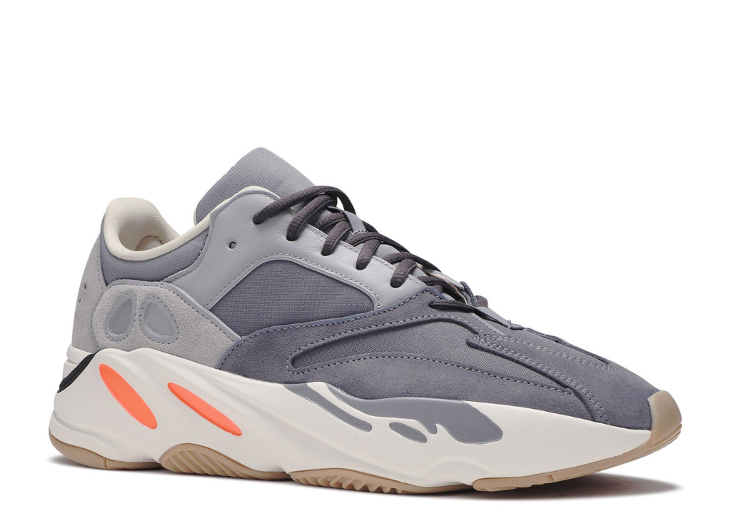 YEEZY BOOST 700 "MAGNET" image 1