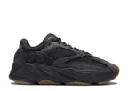 YEEZY BOOST 700 "UTILITY BLACK" image 0