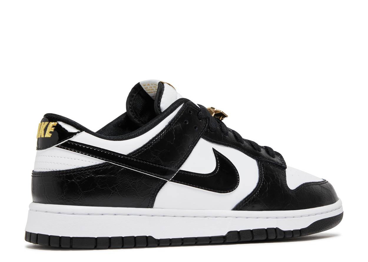 DUNK LOW 'WORLD CHAMP' image 2