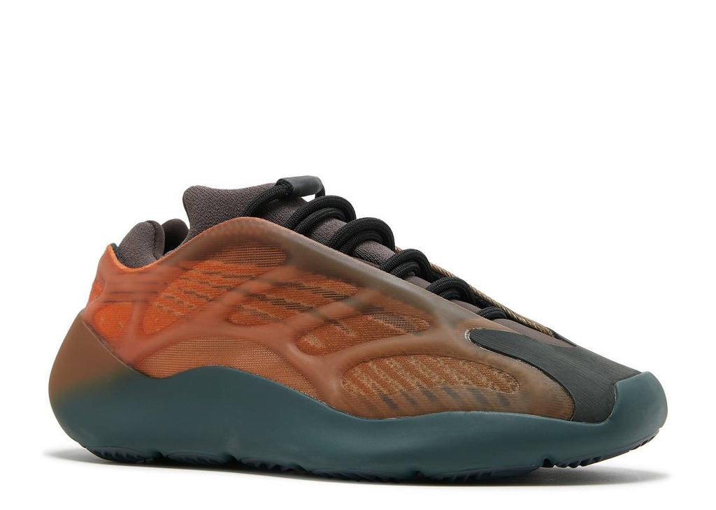 YEEZY 700 V3 'COPPER FADE' image 1