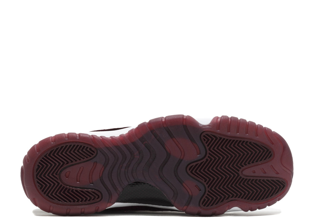 AIR JORDAN 11 RETRO "RED VELVET " image 3