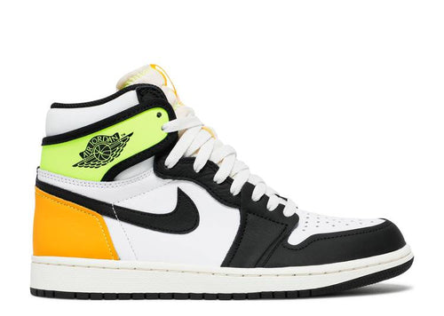 AIR JORDAN 1 RETRO HIGH OG 'VOLT' image 0