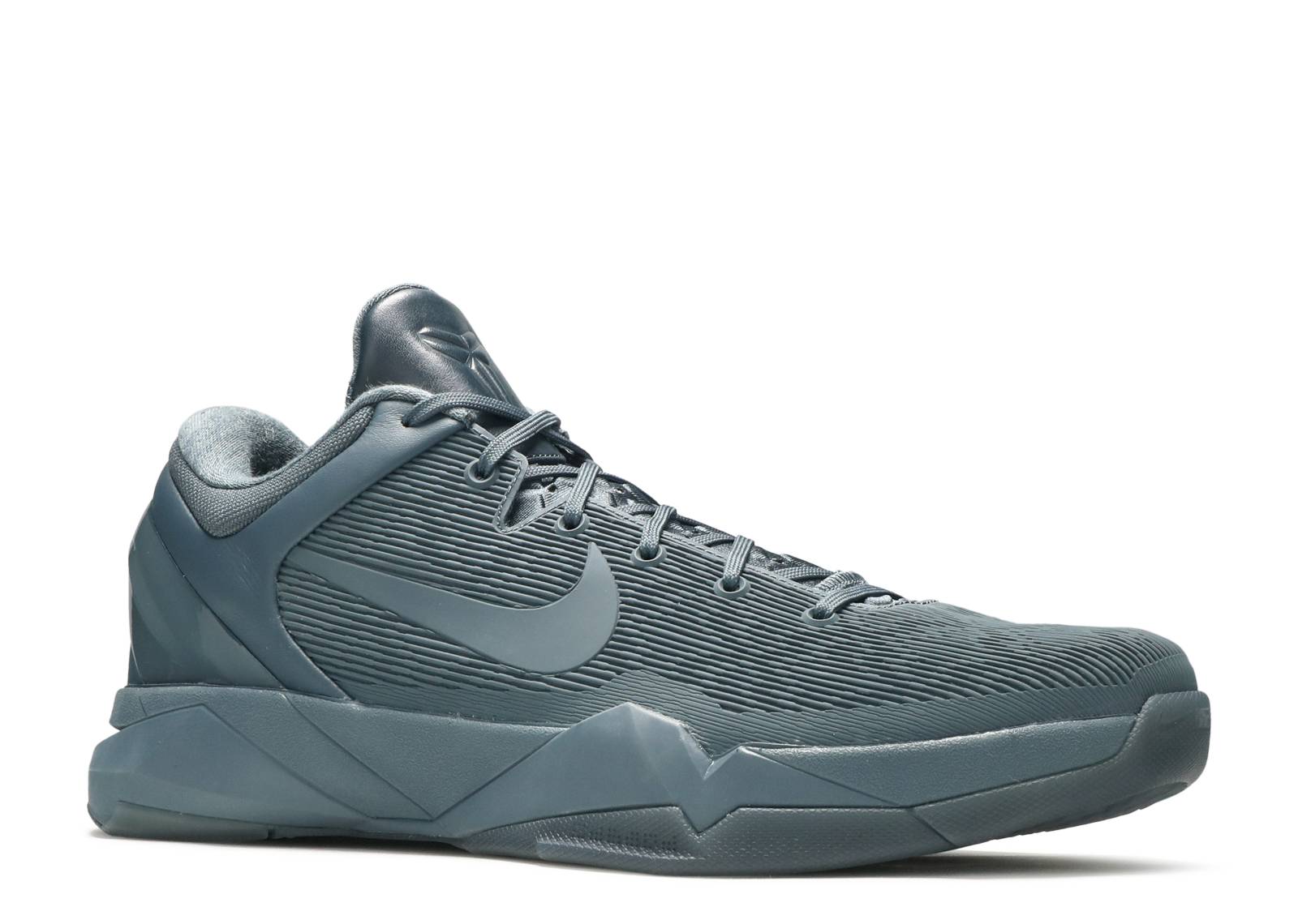 ZOOM KOBE 7 'FADE TO BLACK' image 1