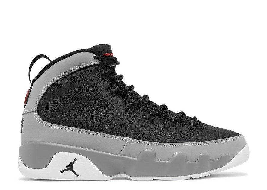 AIR JORDAN 9 RETRO 'PARTICLE GREY' image 0