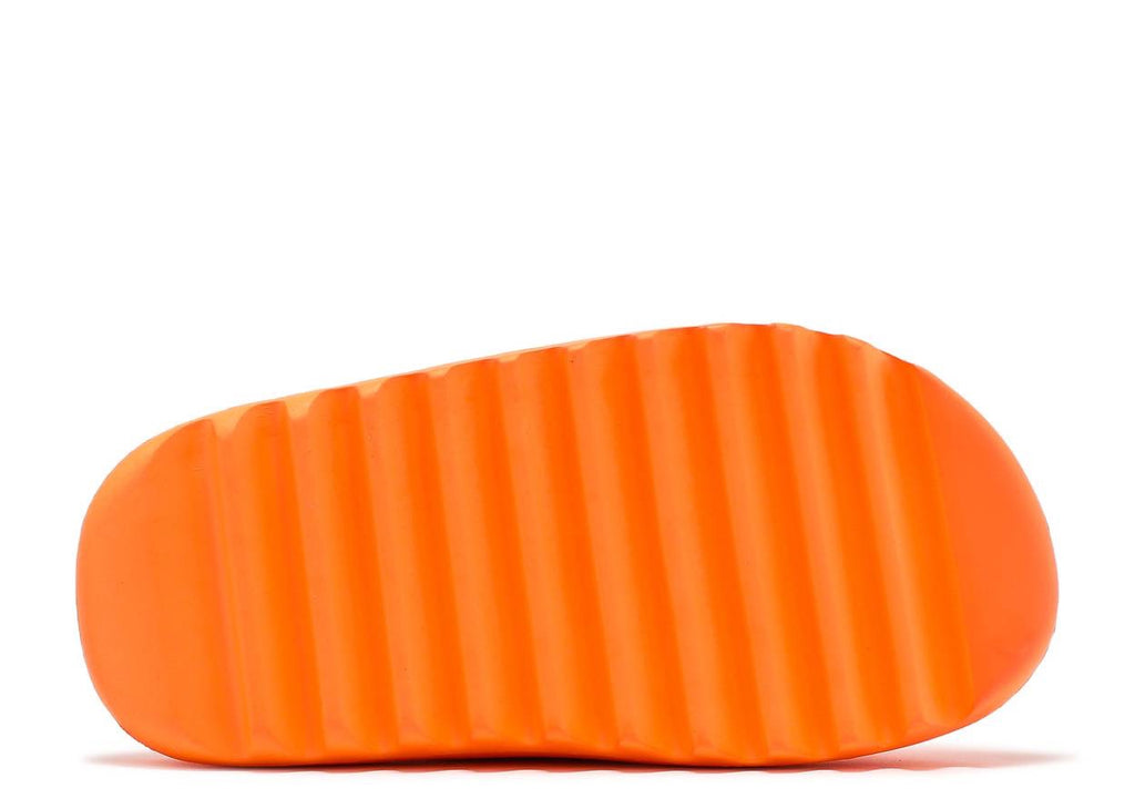 YEEZY SLIDES 'ENFLAME ORANGE' image 3