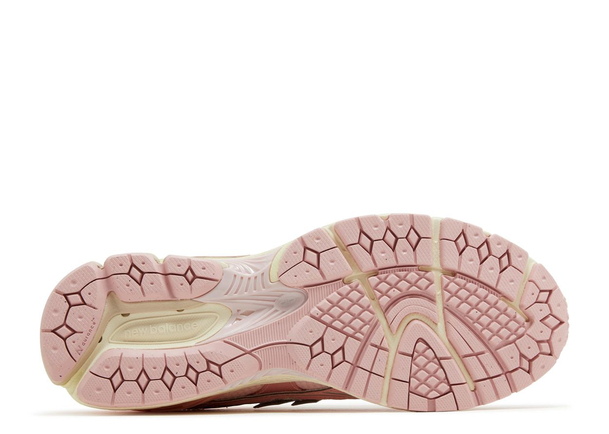 1906U 'LUNAR NEW YEAR - SHELL PINK' image 3