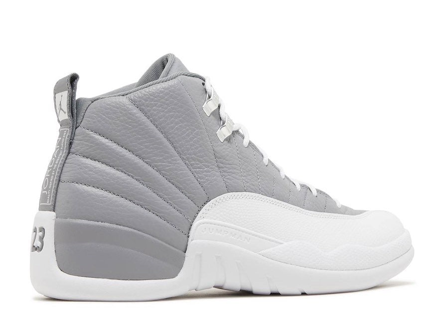 AIR JORDAN 12 RETRO 'STEALTH' image 2