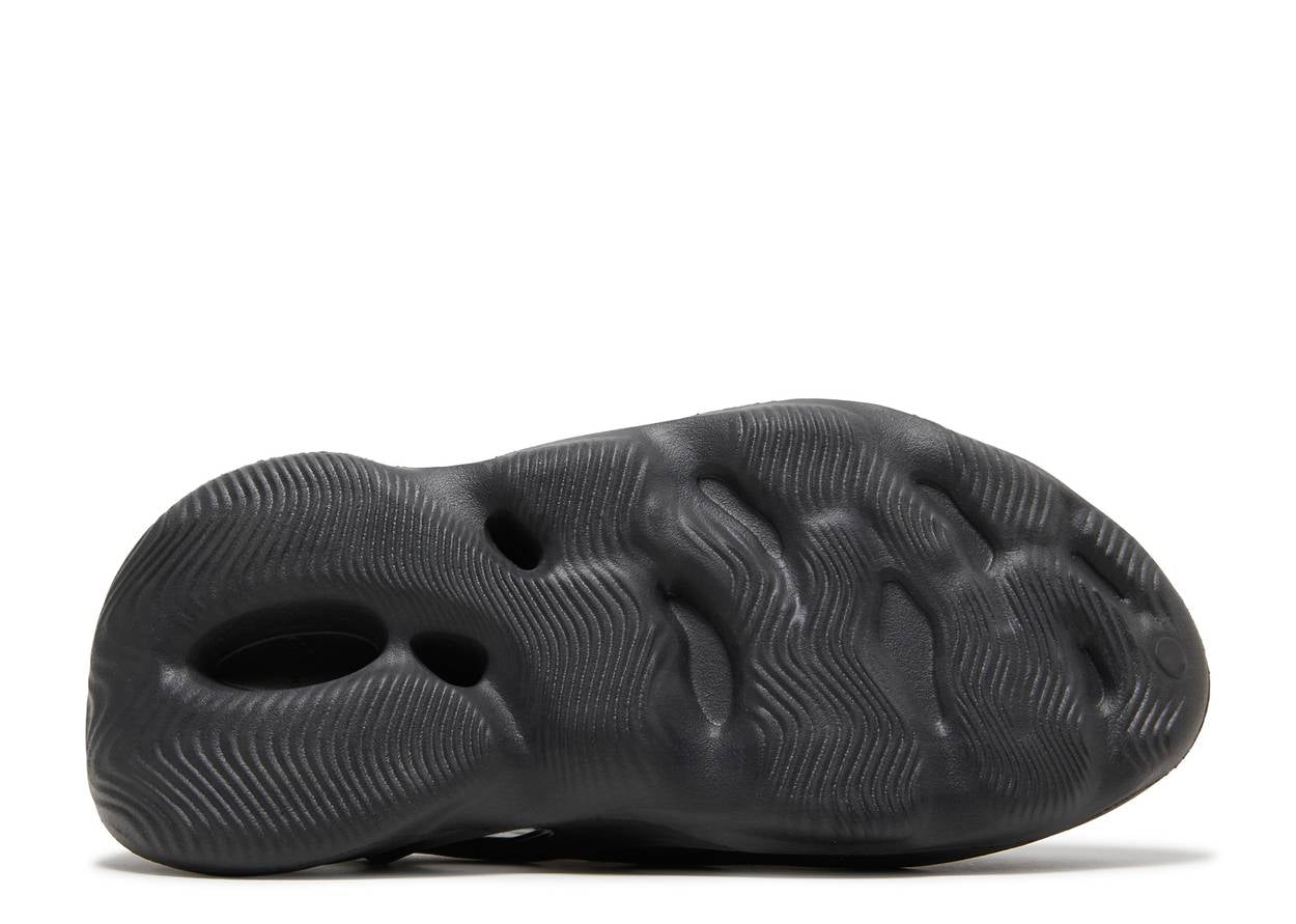 YEEZY FOAM RUNNER 'ONYX' image 3