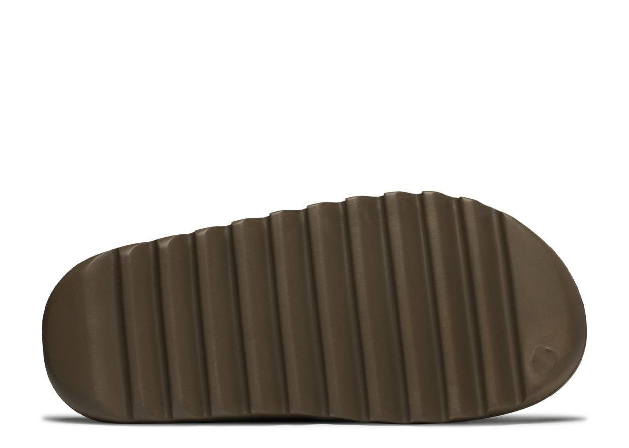 YEEZY SLIDES 'EARTH BROWN' image 3