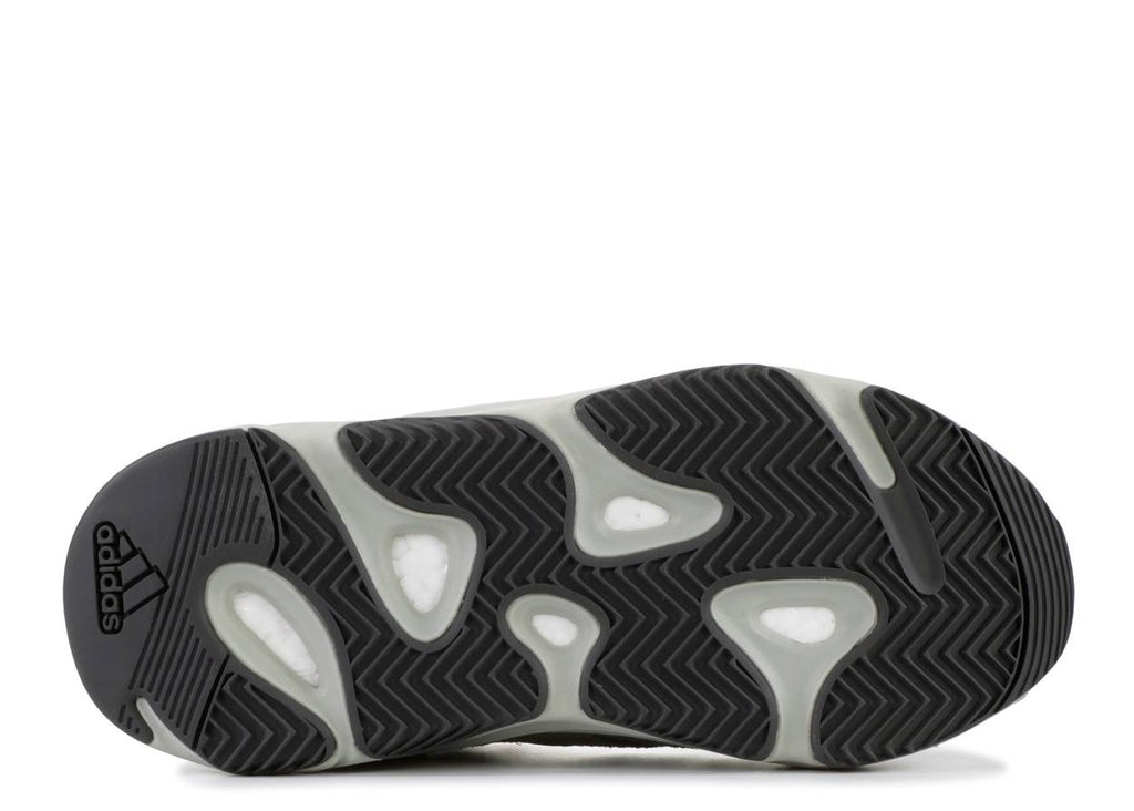 YEEZY BOOST 700 'SALT' image 3