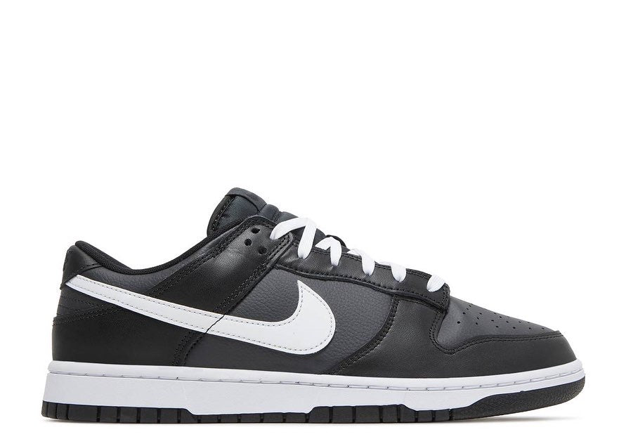 DUNK LOW 'BLACK PANDA' image 0