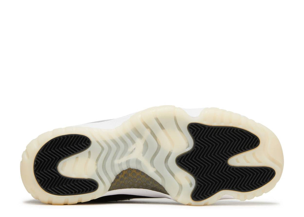 AIR JORDAN 11 RETRO 'GRATITUDE / DEFINING MOMENTS' image 3