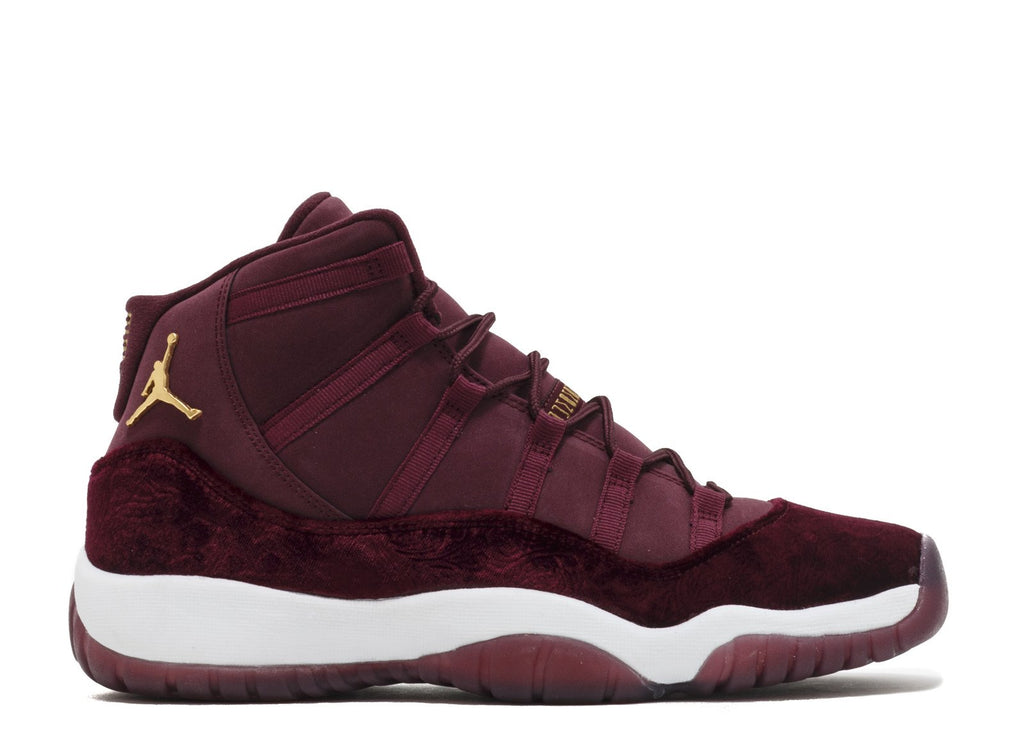 AIR JORDAN 11 RETRO "RED VELVET " image 0