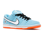 DUNK LOW SB 'CLUB 58' image 1